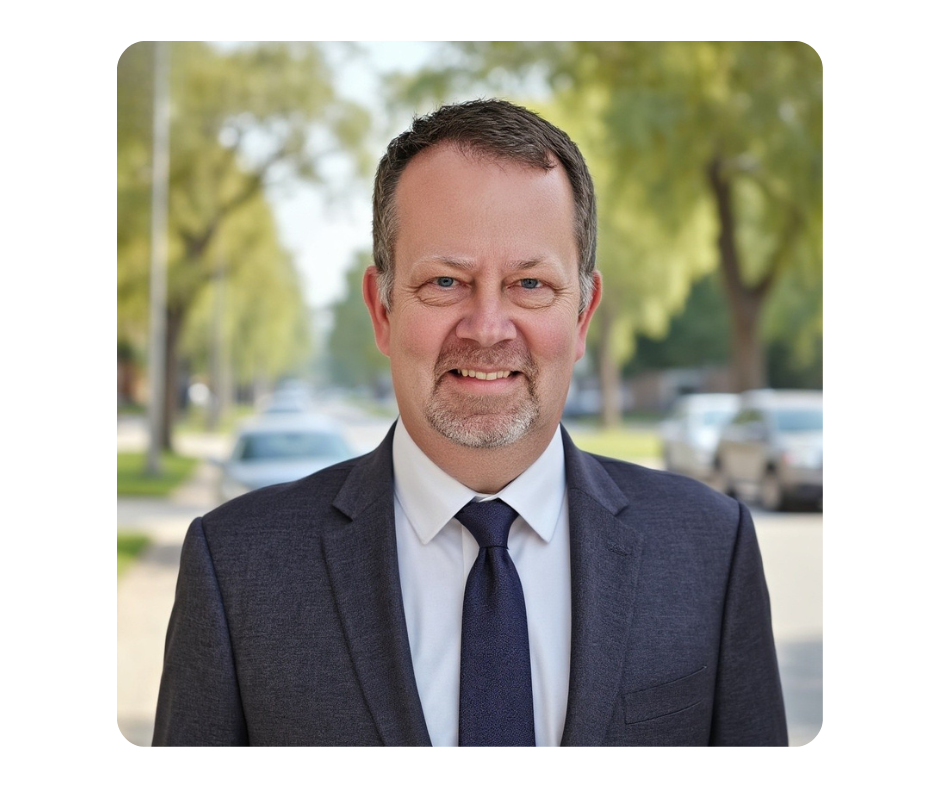 Picture of Chris Borrink the founder of Borrink Consulting and MoveBox Marketing